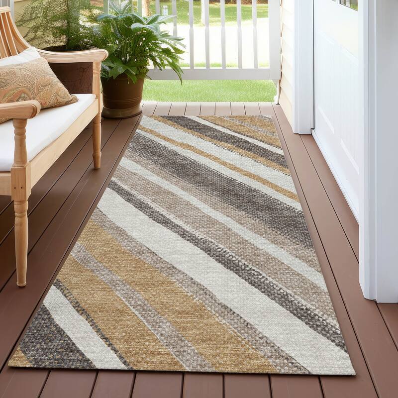 Machine Washable Indoor/ Outdoor Stripe Angles Chantille Rug - Gold - 2'3" x 7'6"