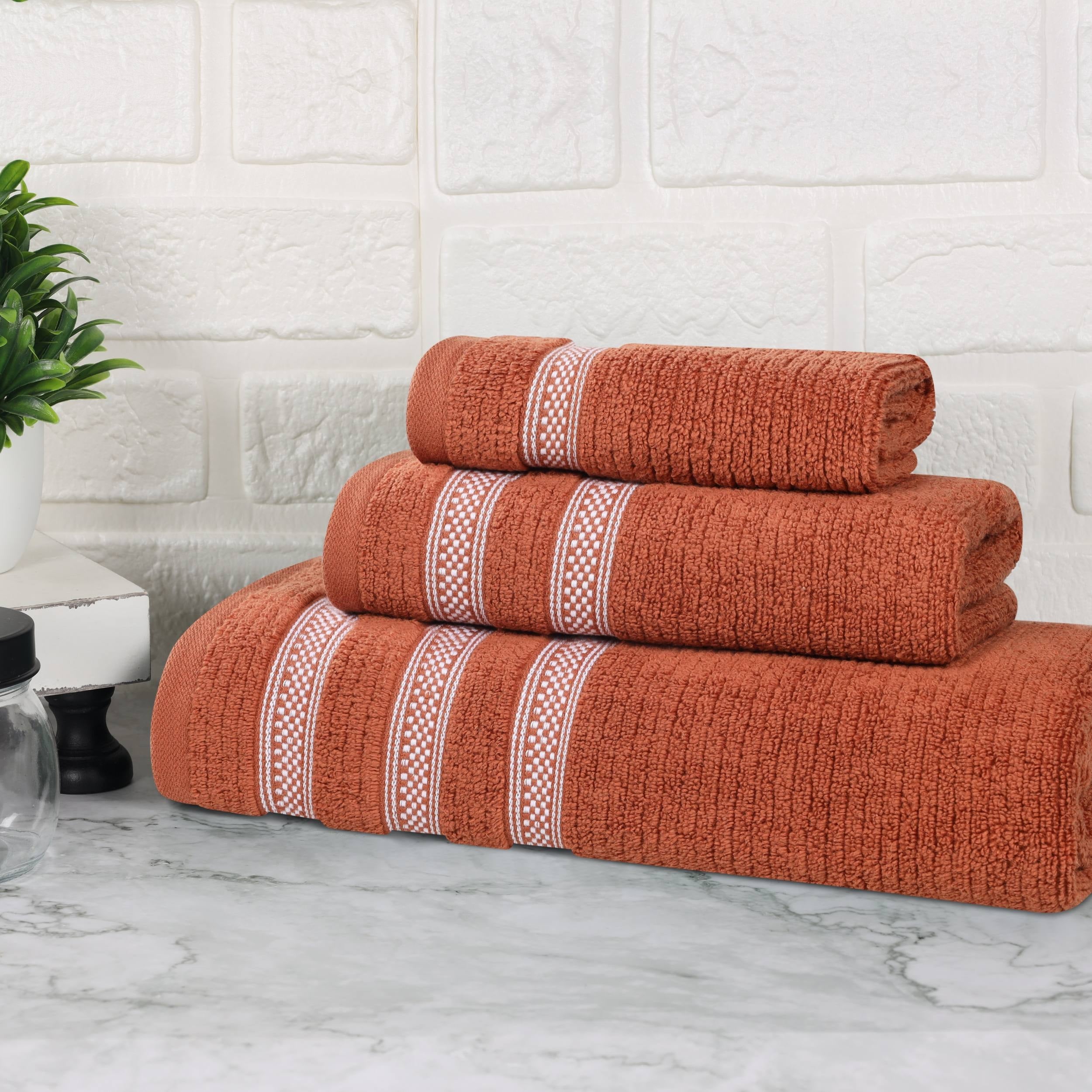 Superior Brea Zero Twist Cotton Ribbed Modern 3 Piece Bathroom Towel Set