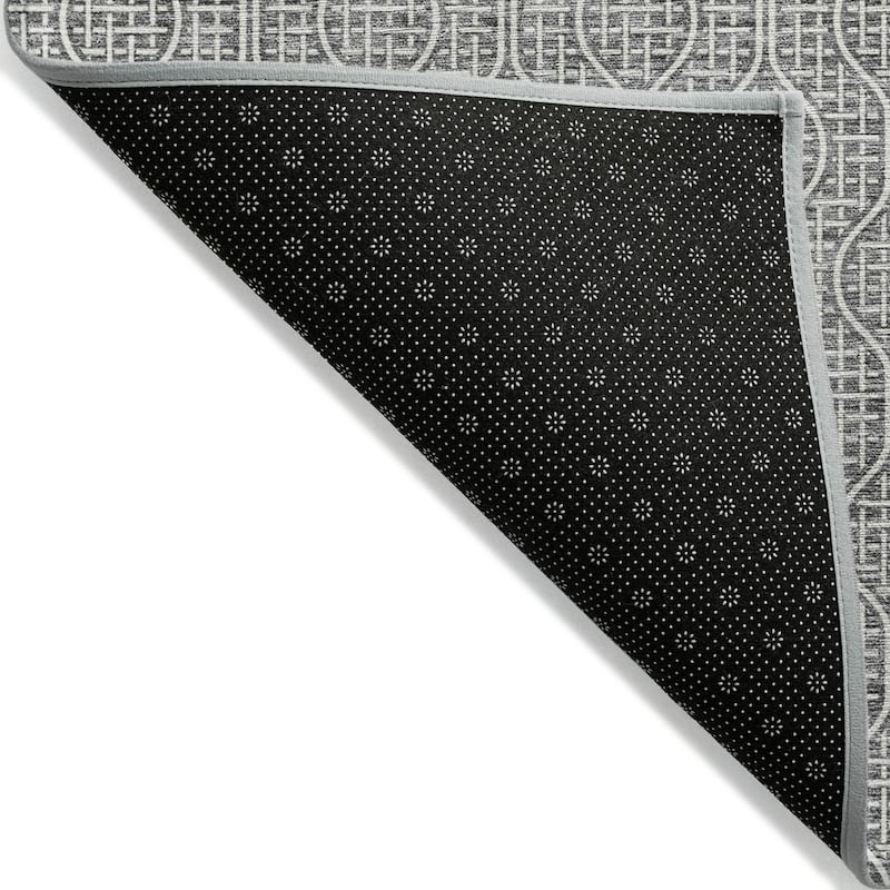 Machine Washable Indoor/ Outdoor Chantille Criss Cross Geo Rug