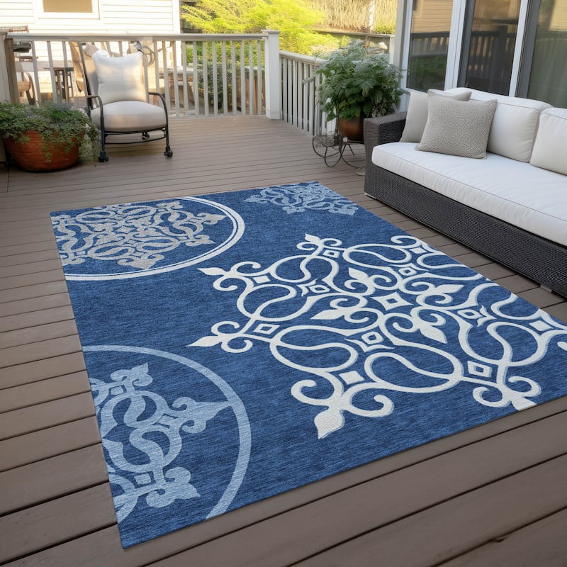 Machine Washable Indoor/ Outdoor Chantille Bold Medallion Rug - Navy - 3' x 5'