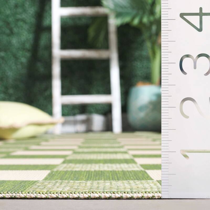 SAFAVIEH Courtyard Eveli Transitional Rug