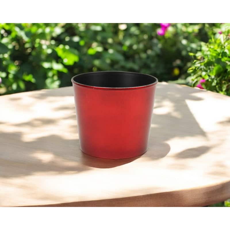HomeRoots 6" Red Recycled Plastic Indoor Outdoor Round Pot Planter - Red