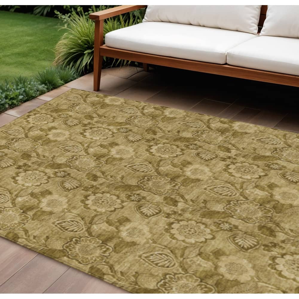 HomeRoots Floral Transitional Rectangle Outdoor Rug