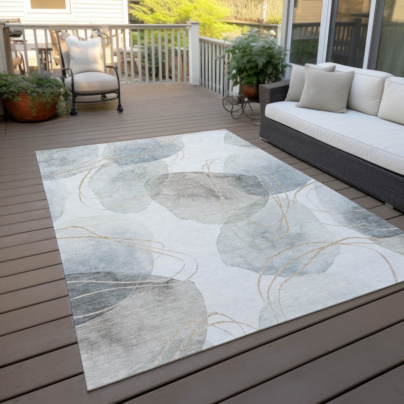 Machine Washable Indoor/ Outdoor Modern Circles Chantille Rug