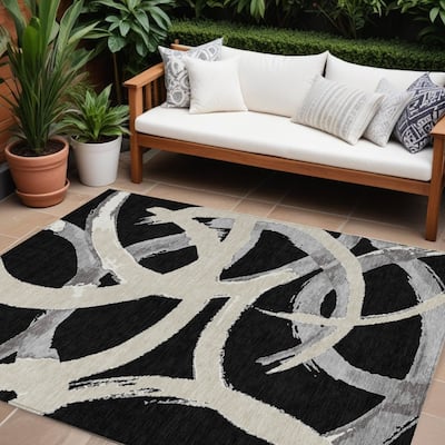 HomeRoots Abstract Transitional Rectangle Outdoor Rug