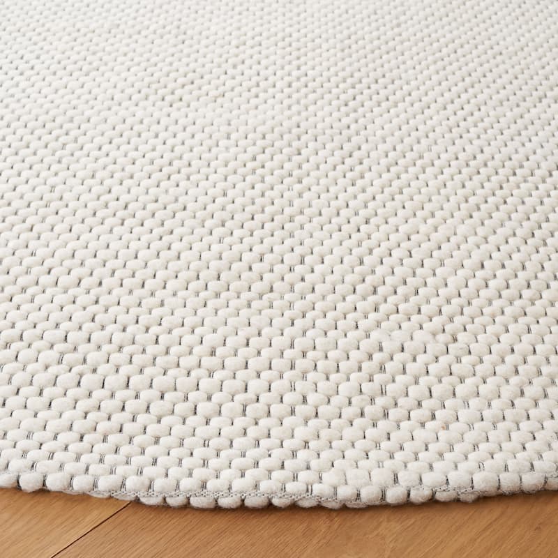 SAFAVIEH Handmade Natura Refiqe Wool Rug