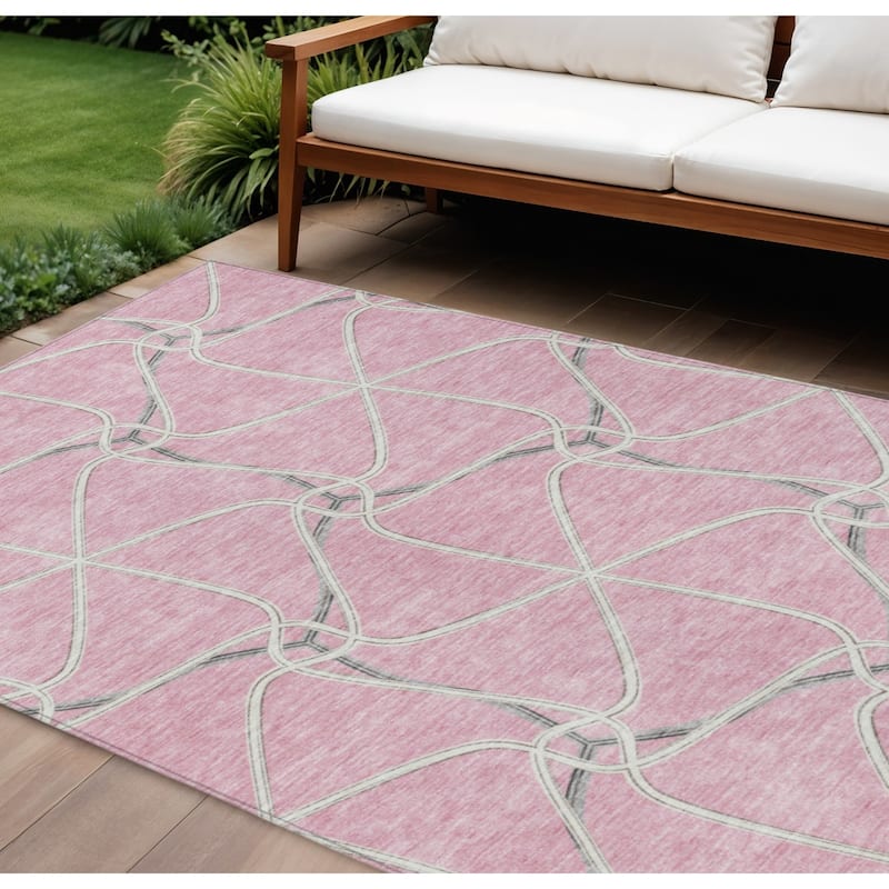 HomeRoots Geometric Contemporary Rectangle Outdoor Rug - 10' X 14'