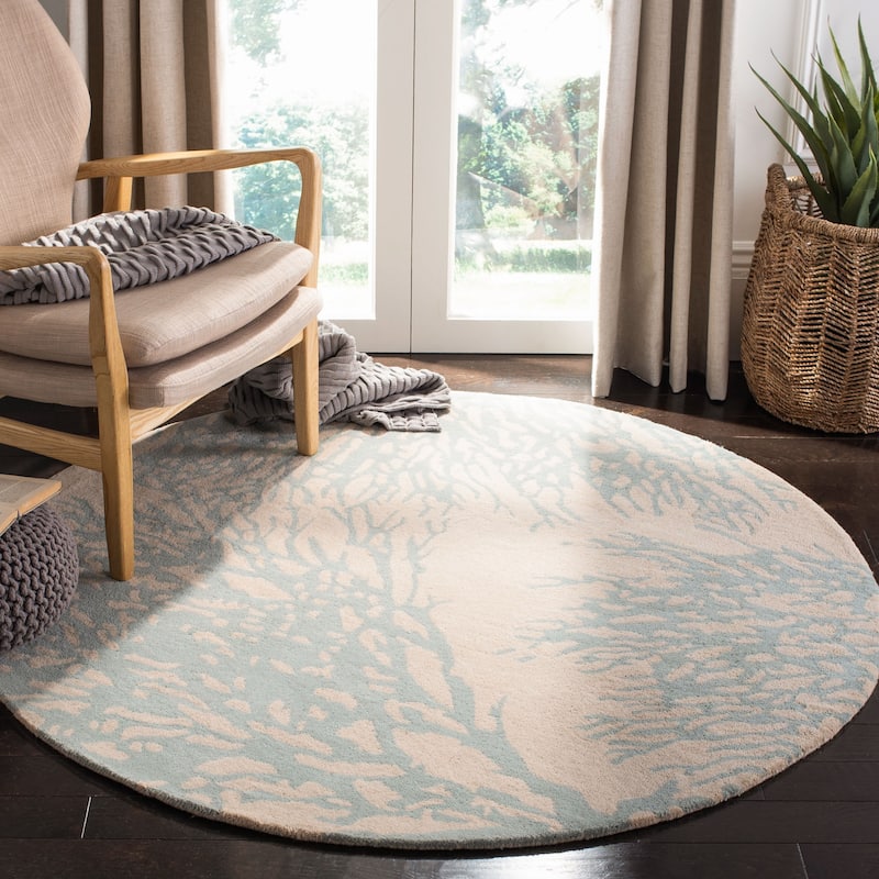 SAFAVIEH Handmade Bella Dwynwen Modern Floral Wool Rug - 7' Round - Beige/Blue