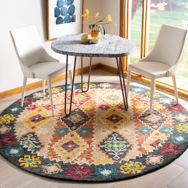 SAFAVIEH Handmade Aspen Burgis Boho Tribal Wool Rug - 7' Round - Beige/Charcoal