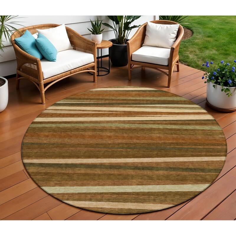 HomeRoots Striped Transitional Rectangle Outdoor Rug - 8' Round