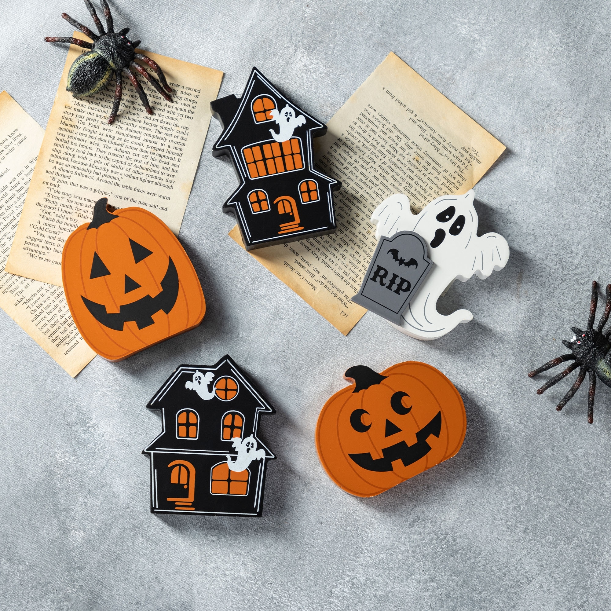 Glitzhome Set of 5 HAPPY HALLOWEEN Wooden Haunted House, Pumpkin & Ghost Table Block Set