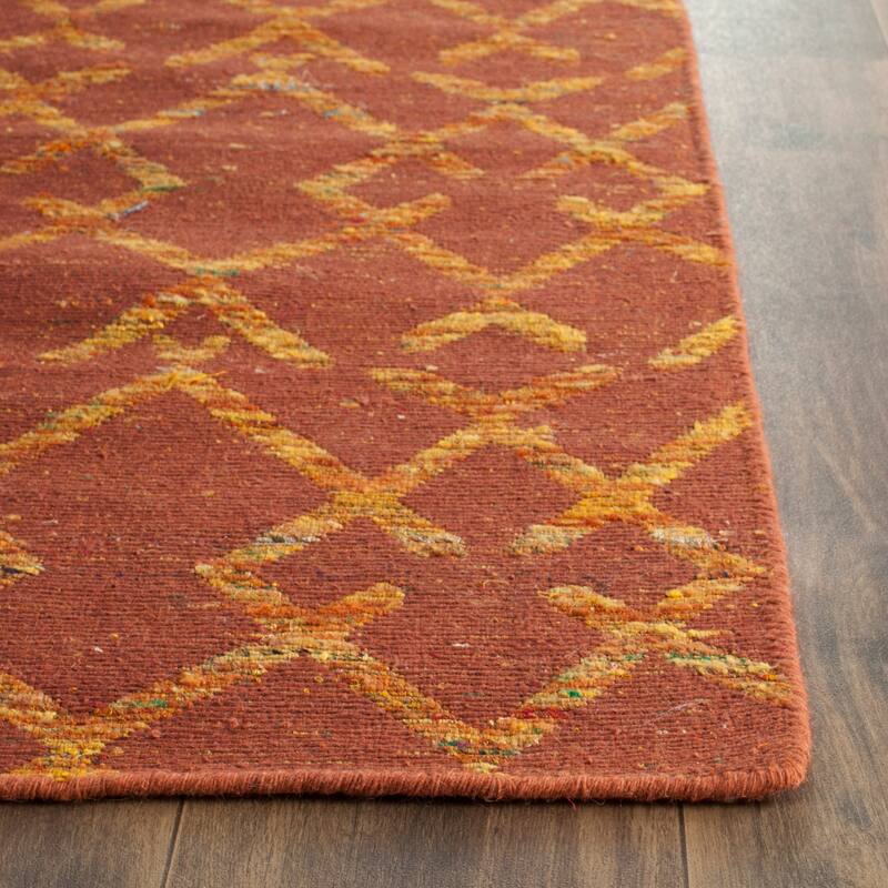 SAFAVIEH Handmade Straw Patch Danyell Modern Wool Rug