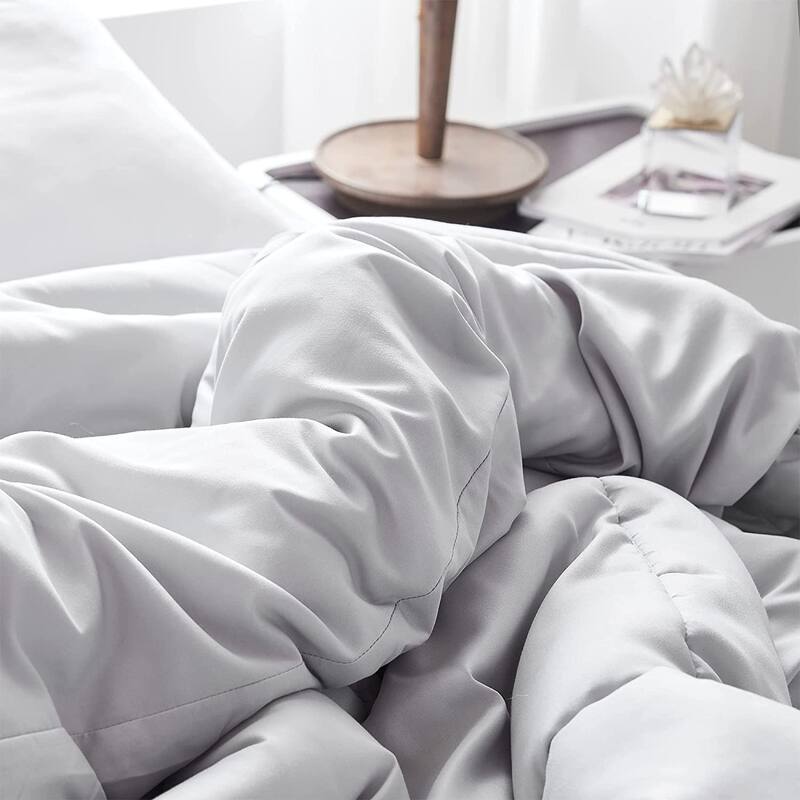 Nomadic™ Alaskan - Ultimate Oversized King Comforter (120" x 120")