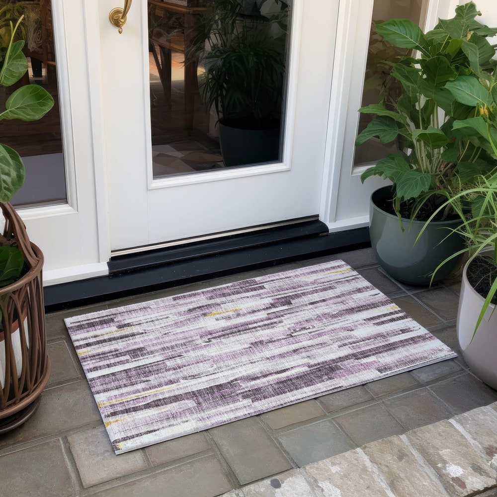Machine Washable Indoor/ Outdoor Modern Stripes Chantille Rug