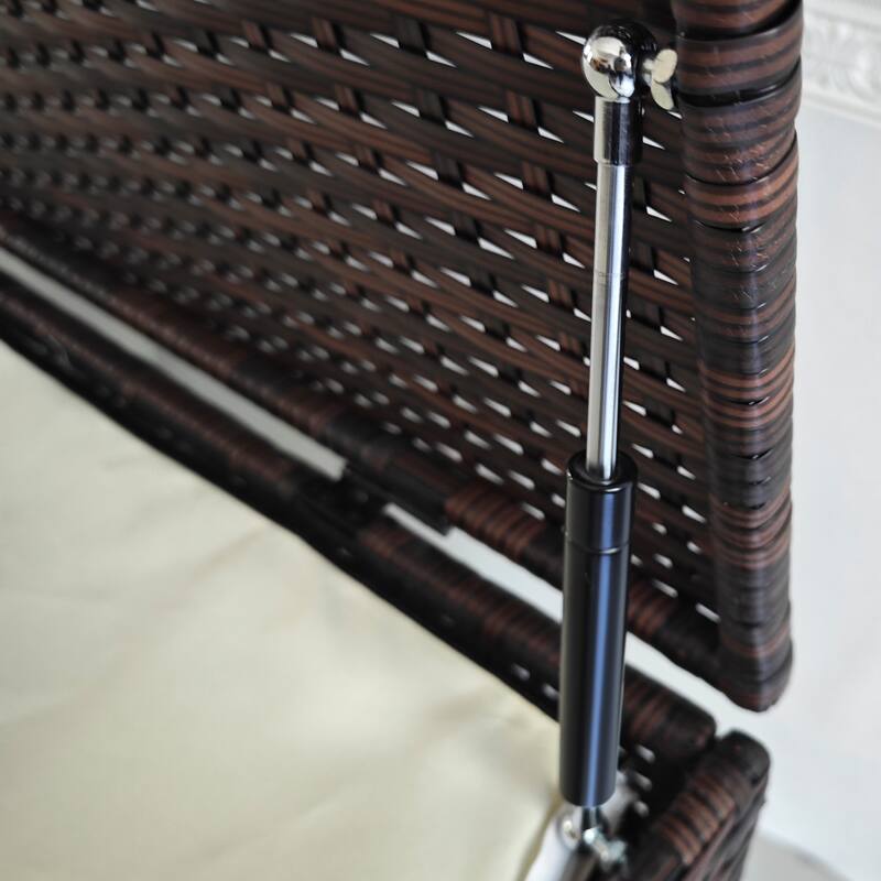Outsunny Outdoor Storage Box with Inner Liner, PE Rattan Wicker Deck Box with Pneumatic Bar Lift