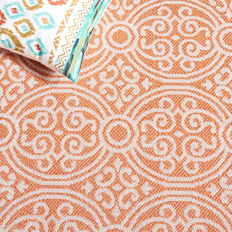 SAFAVIEH Bermuda Artimisia Geometric Indoor/Outdoor Waterproof Rug