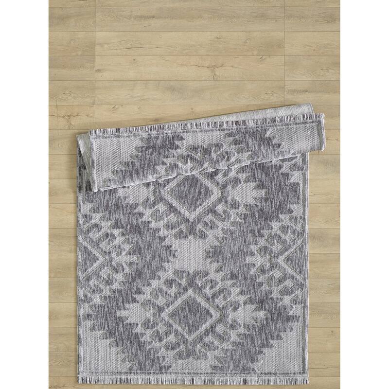 Milos Collection Grey and White Boho Diamond Space-dyed Polyester Rug