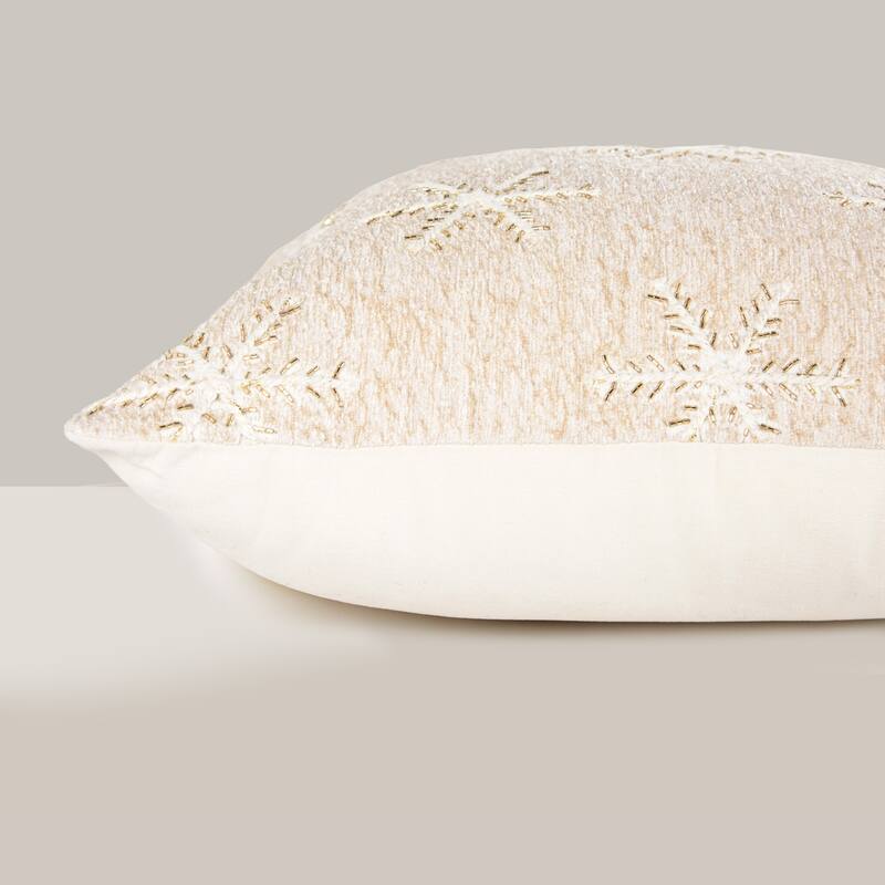 Rizzy Home Tucked Snowflake Holiday Throw Pillow