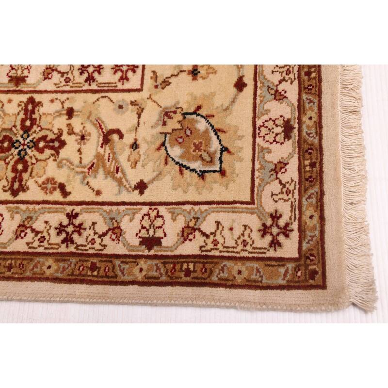 ECARPETGALLERY Hand-knotted Mirzapur Ivory Wool Rug - 5'6 x 7'9