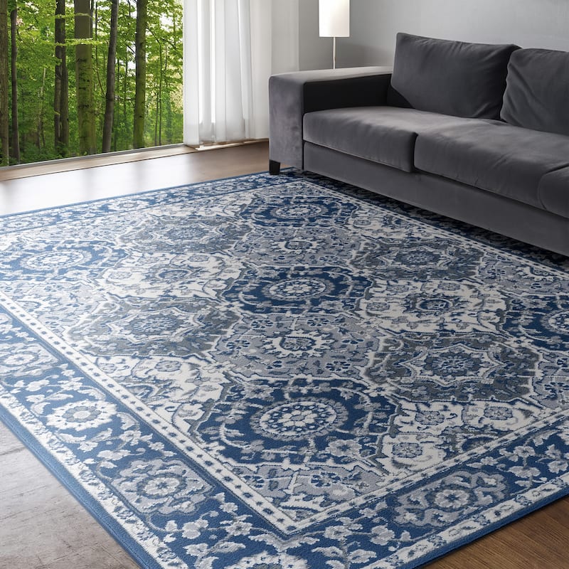 Carrington Traditional Oriental Indoor Area Rug - 5' x 7' - Navy