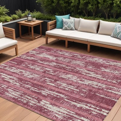 HomeRoots Striped Transitional Rectangle Outdoor Rug