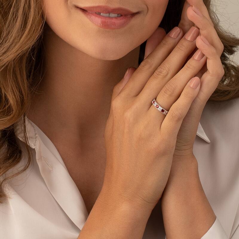 Sterling Silver 0.75 ct Garnet Stackable Ring