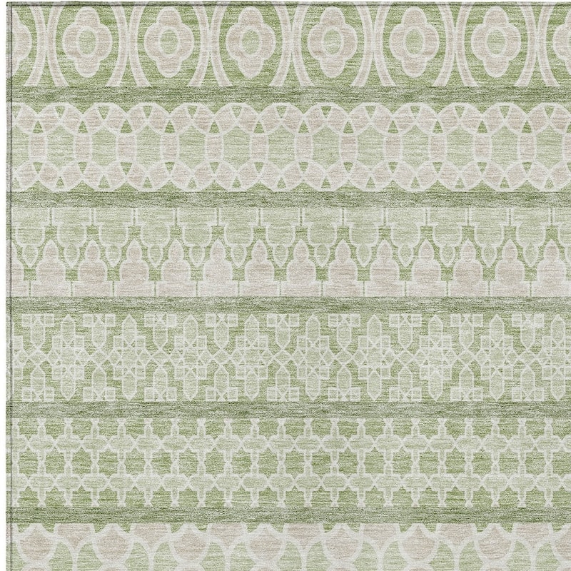 HomeRoots Quatrefoil Transitional Rectangle Outdoor Rug