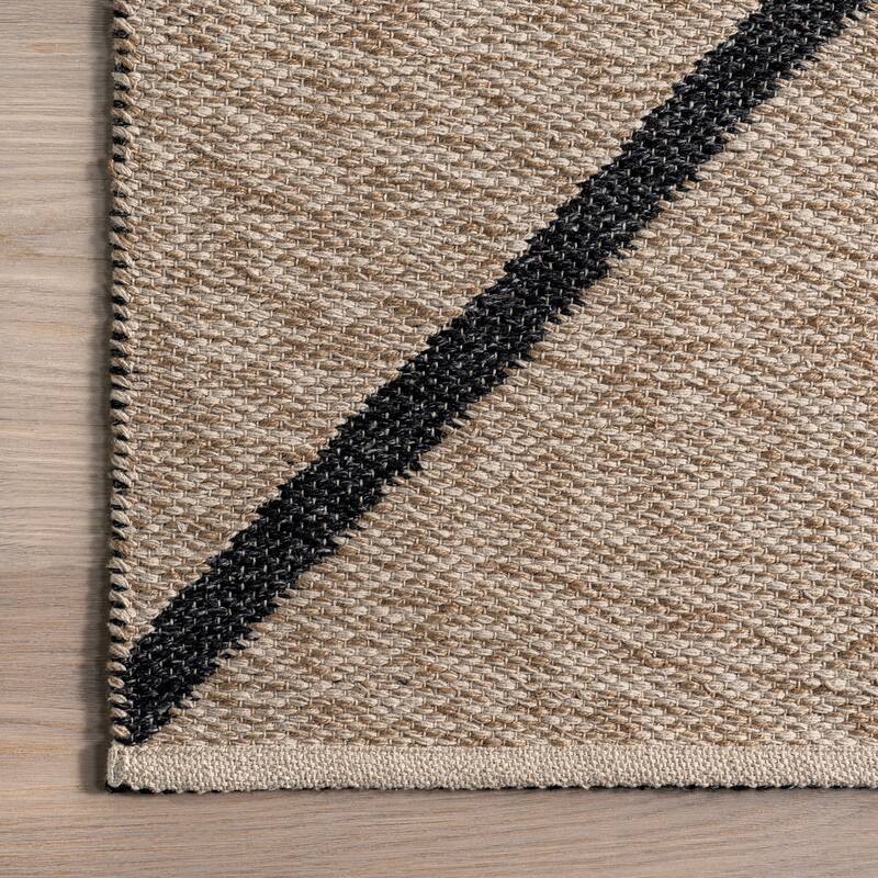 Nuloom Bronte Geometric Reversible Wool Blend Area Rug