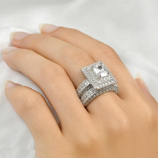 Women's Wedding Emerald CZ Halo Ring New .925 Sterling Silver Band Sizes 4-12 Women's Wedding Emerald CZ Halo Ring New .925 Sterling Silver Band Sizes 4-12