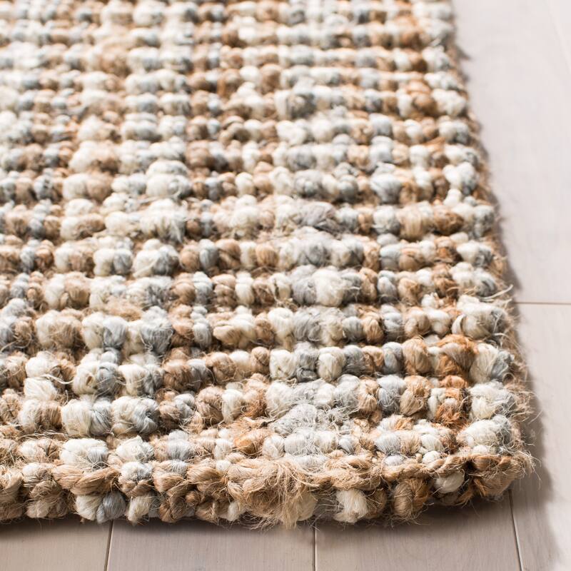 SAFAVIEH Jerneja Handmade Solid Chunky Jute Area Rug