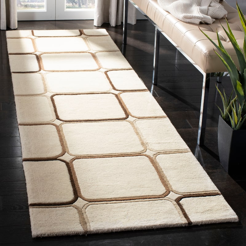 SAFAVIEH Handmade Soho Cierra N.Z. Wool Rug - 2'6" x 8' Runner - Ivory/Multi