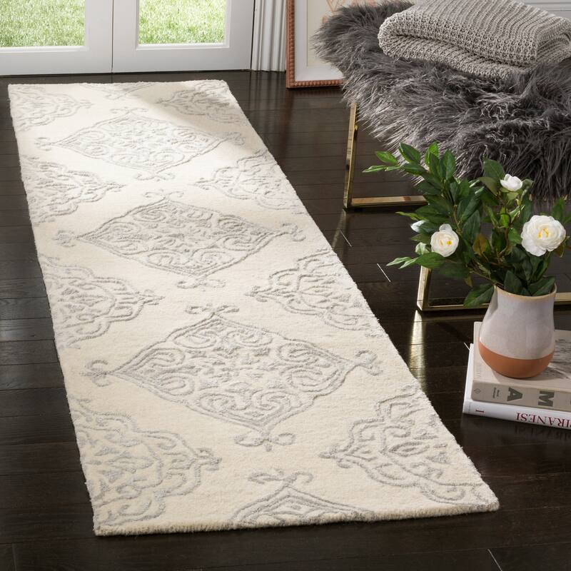 SAFAVIEH Handmade Glamour Graca Modern Viscose Rug - 2'3" x 8' Runner - Ivory/Silver