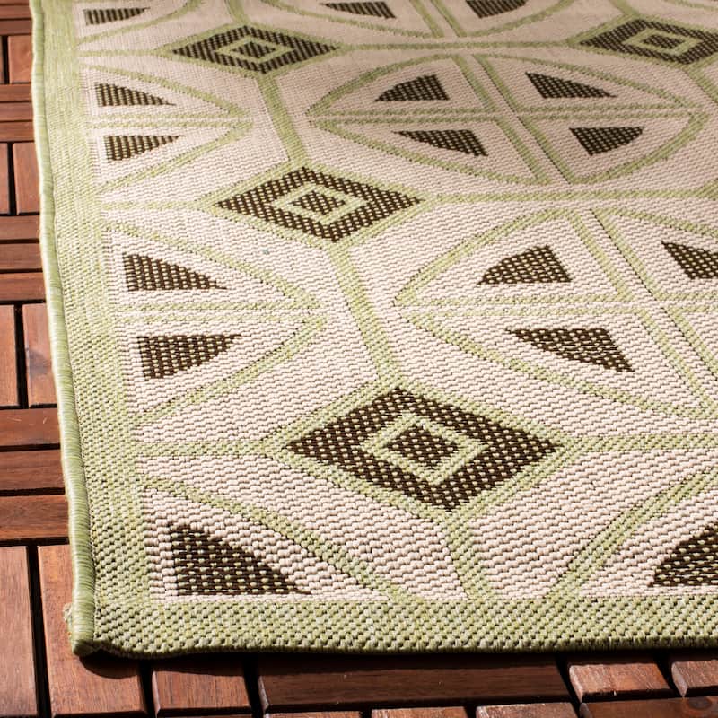 SAFAVIEH Courtyard Fatmire Indoor/ Outdoor Waterproof Patio Backyard Rug