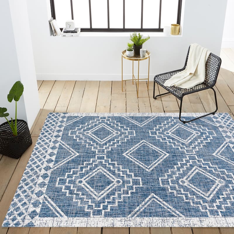 JONATHAN Y Carwa Diamond Tribal Medallion Indoor/Outdoor Area Rug