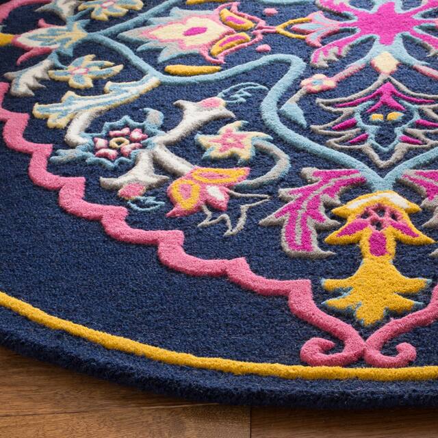 SAFAVIEH Handmade Bellagio Junie Medallion Wool Rug