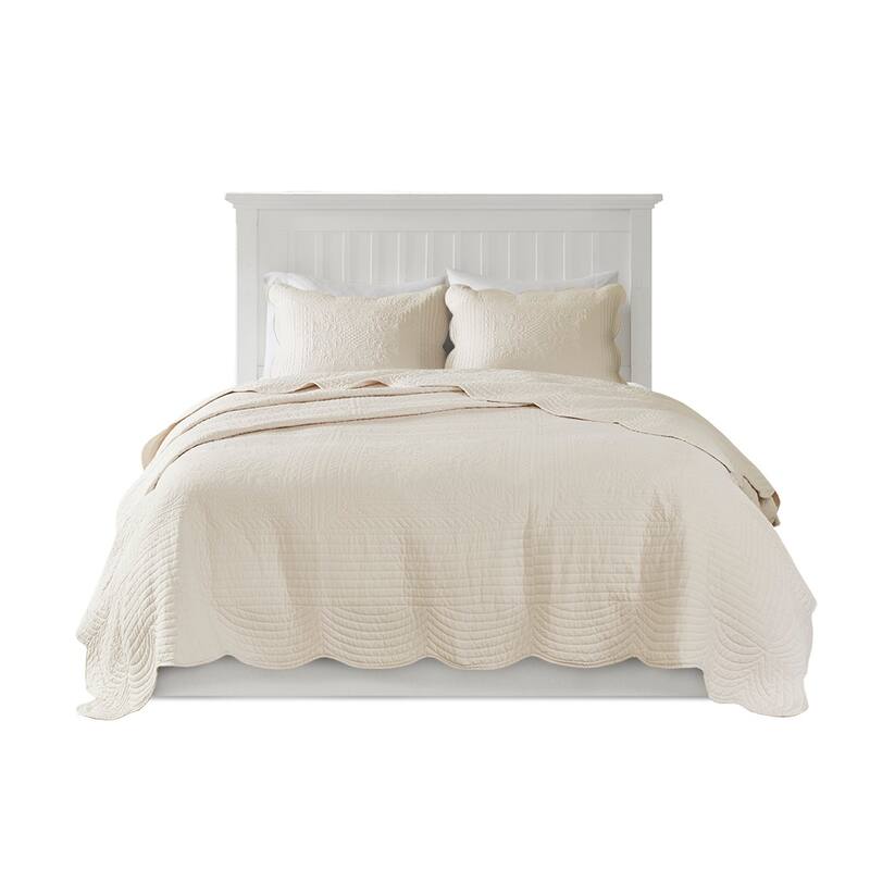 3 Piece Reversible Scalloped Edge Quilt Set Cream King/Cal King