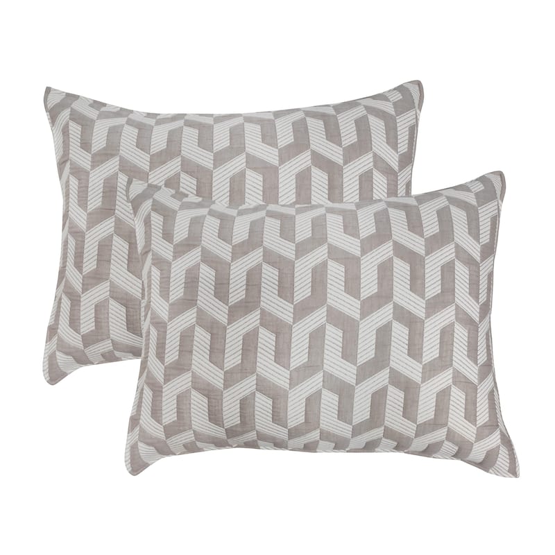 DESIGN STUDIO Torino Geo Soft Woven Matelasse Reversible Jacquard Cotton Blend Quilt Set