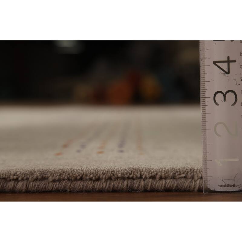 Tribal Gabbeh Area Rug Hand-Knotted Beige Oriental Wool Carpet - 5'7" x 7'10"