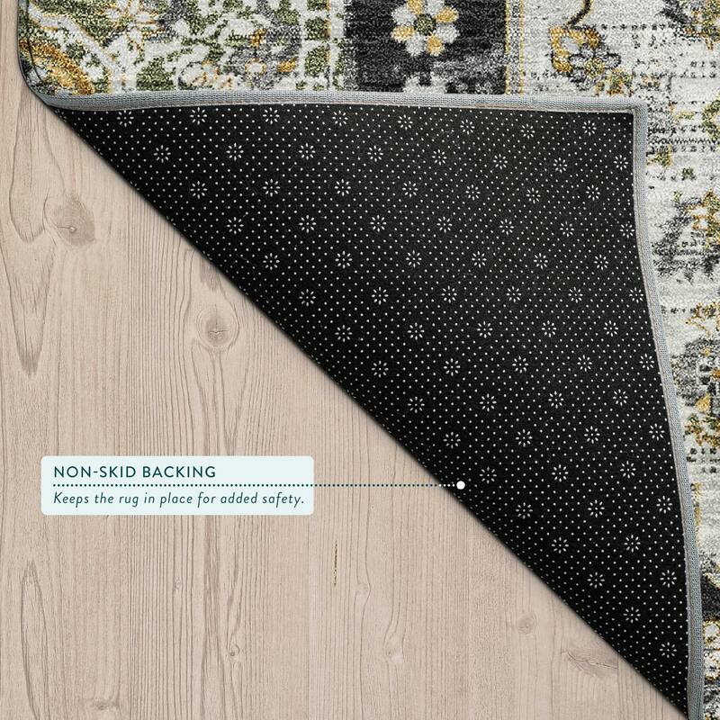 Machine Washable Indoor/ Outdoor Traditional Kiowa Chantille Rug