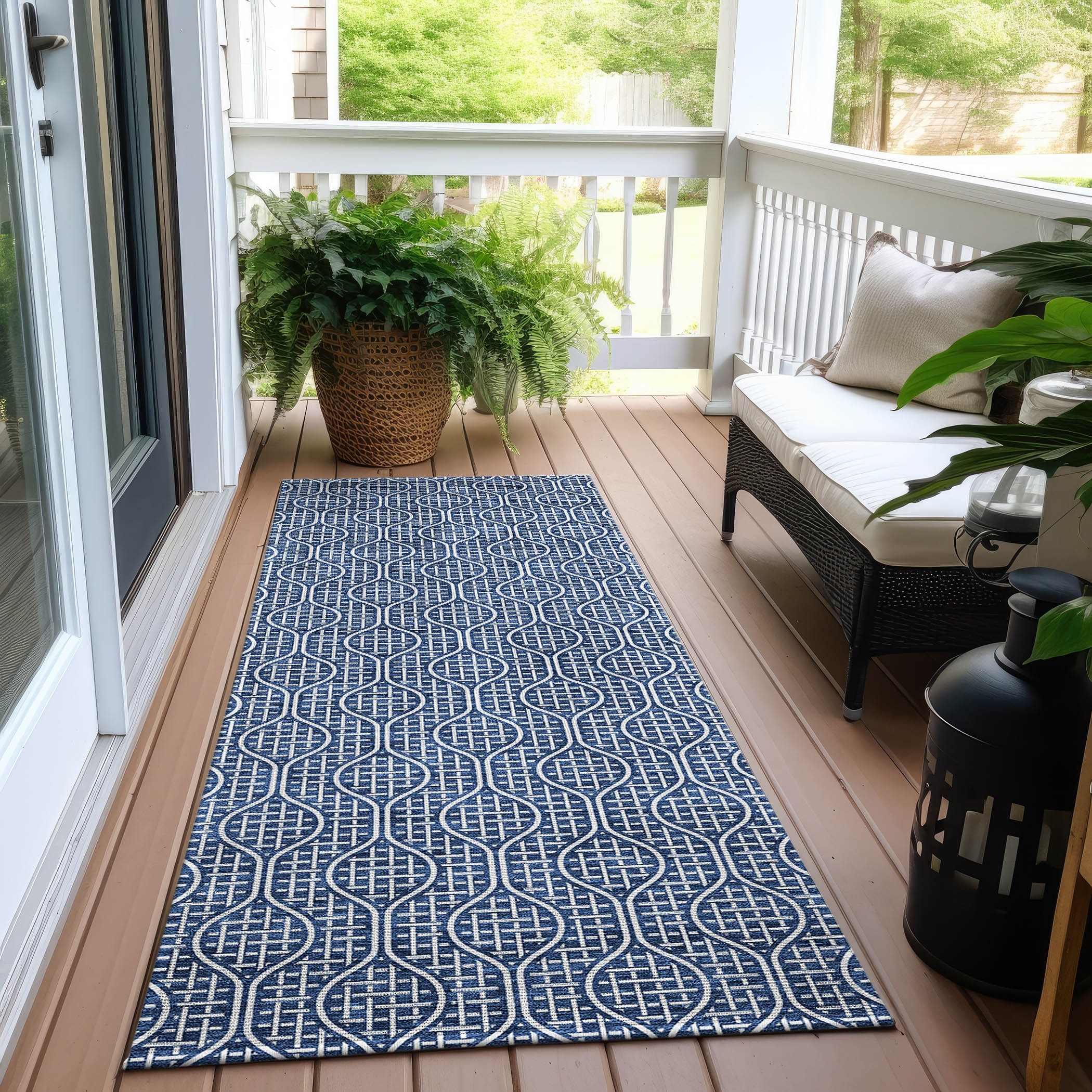 Machine Washable Indoor/ Outdoor Chantille Criss Cross Geo Rug