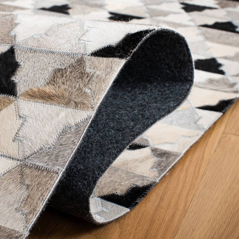 SAFAVIEH Flatweave Studio Leather Hasna Modern Rug