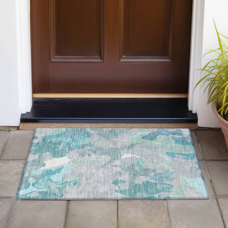 Machine Washable Indoor/Outdoor Modern Brushstrokes Chantille Rug - Taupe - 1'8" x 2'6"