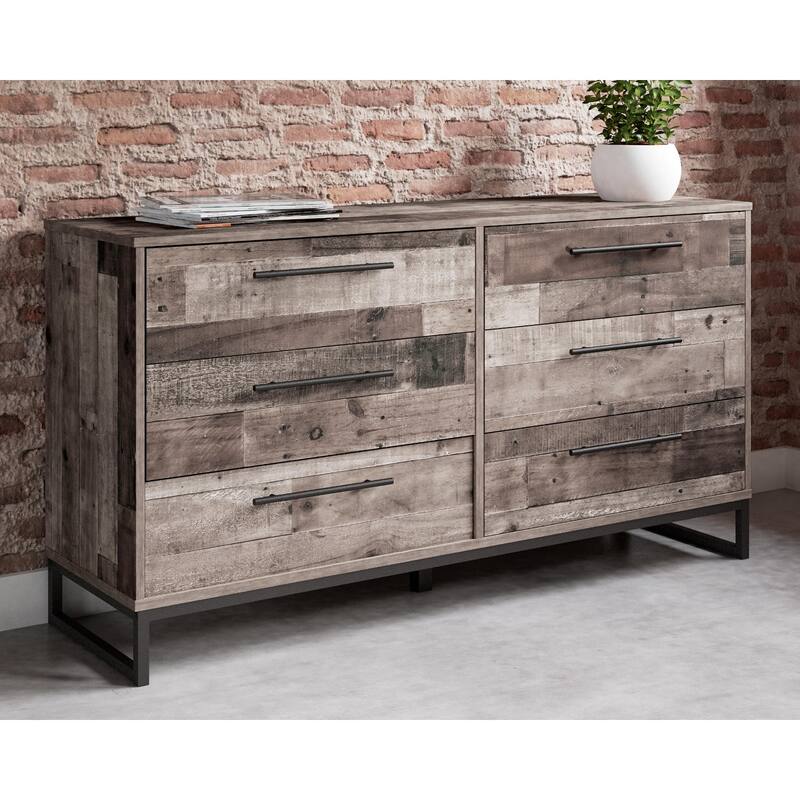 Signature Design by Ashley Neilsville Weathered Woodgrain Dresser