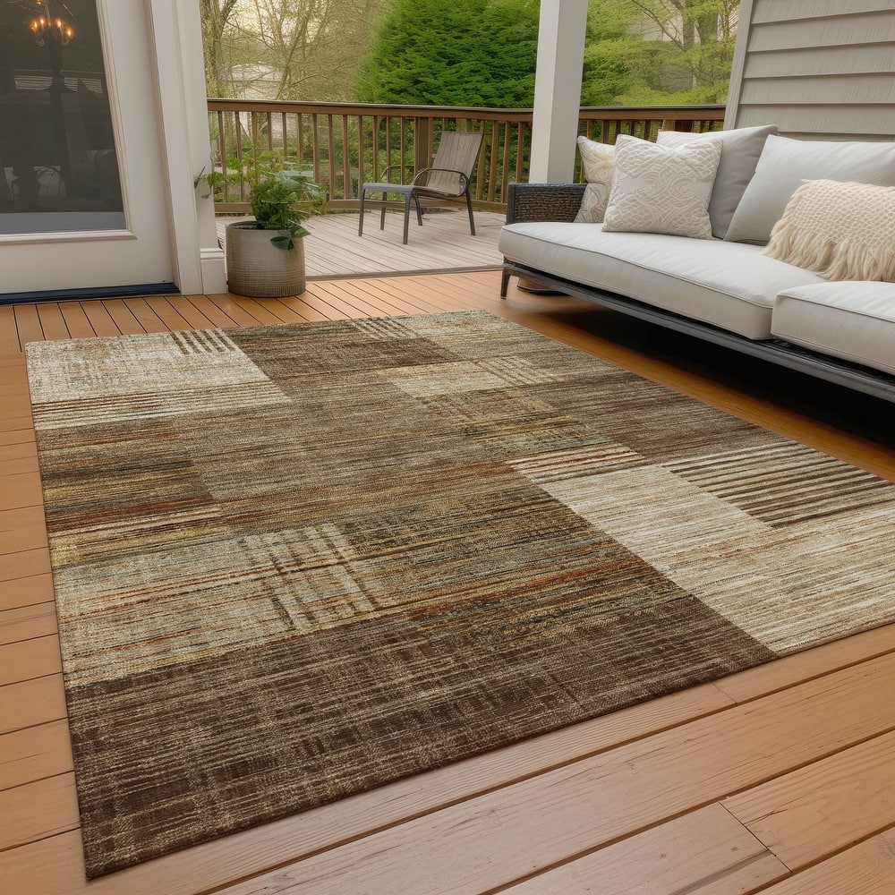 Machine Washable Indoor/Outdoor Contemporary Geo Chantille Rug