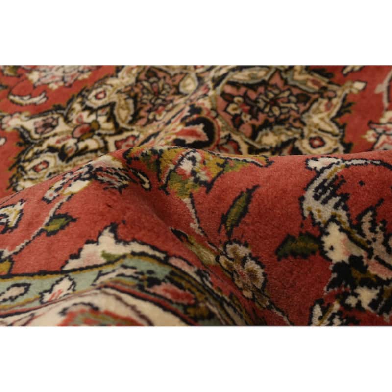 Andelz Navy, Red Rug 3'8" x 15'10" - 4'2 x 6'7