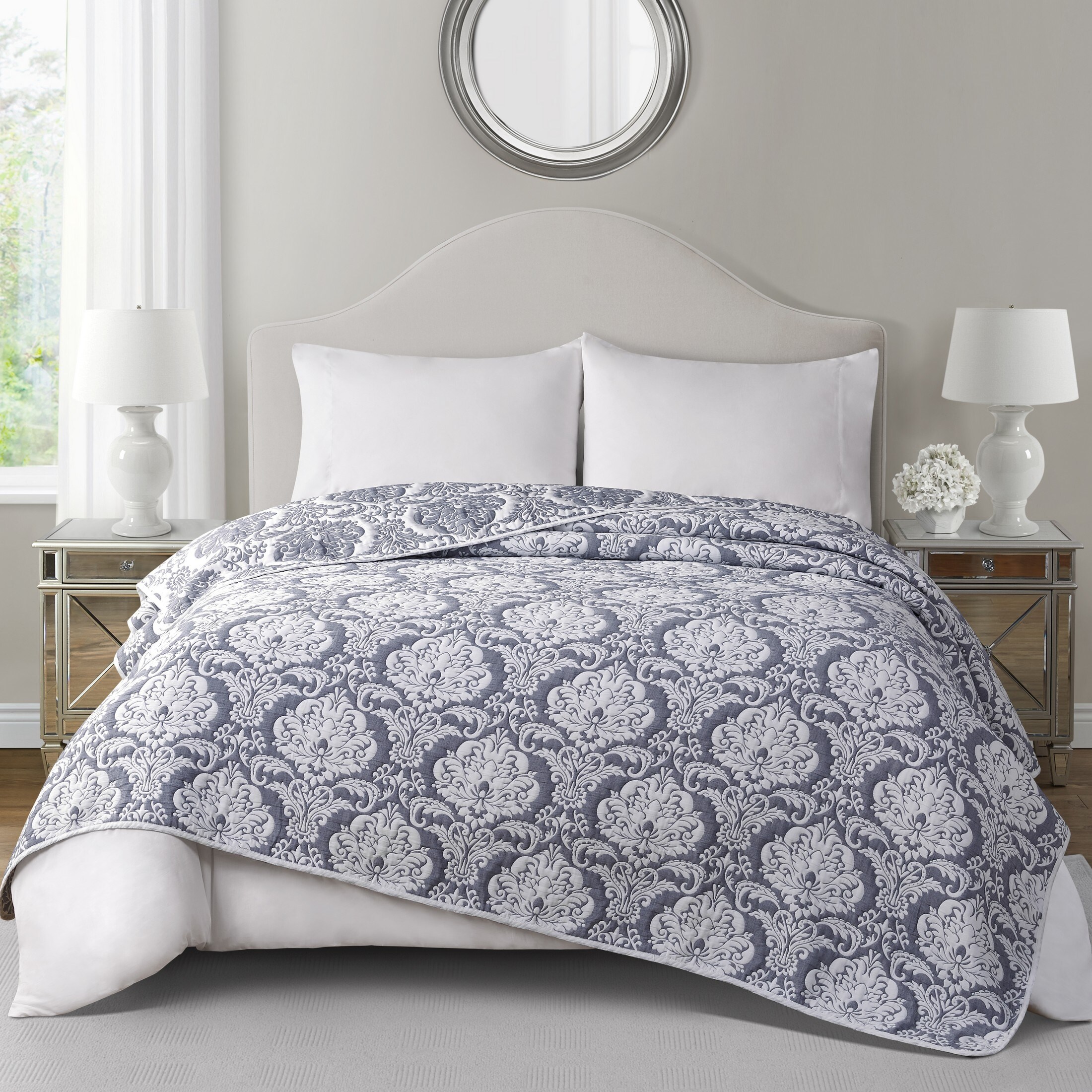 Tahari blanket stitch quilt shop