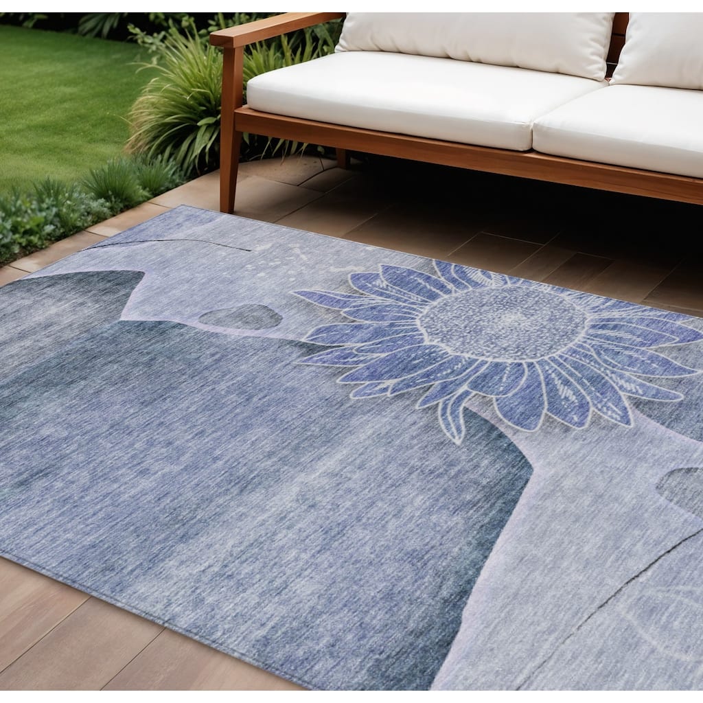 HomeRoots Floral Transitional Rectangle Outdoor Rug