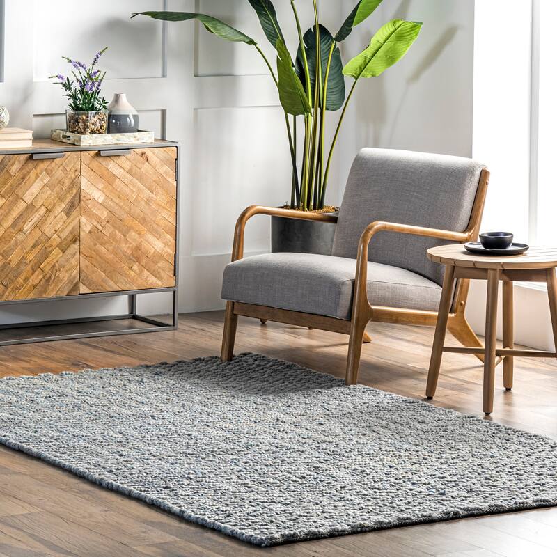 Nuloom Glendora Hand Woven Chevron Area Rug