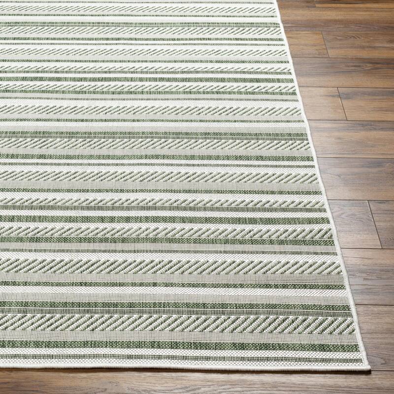 Livabliss Rikard Indoor/ Outdoor Coastal Stripe Area Rug Bed Bath