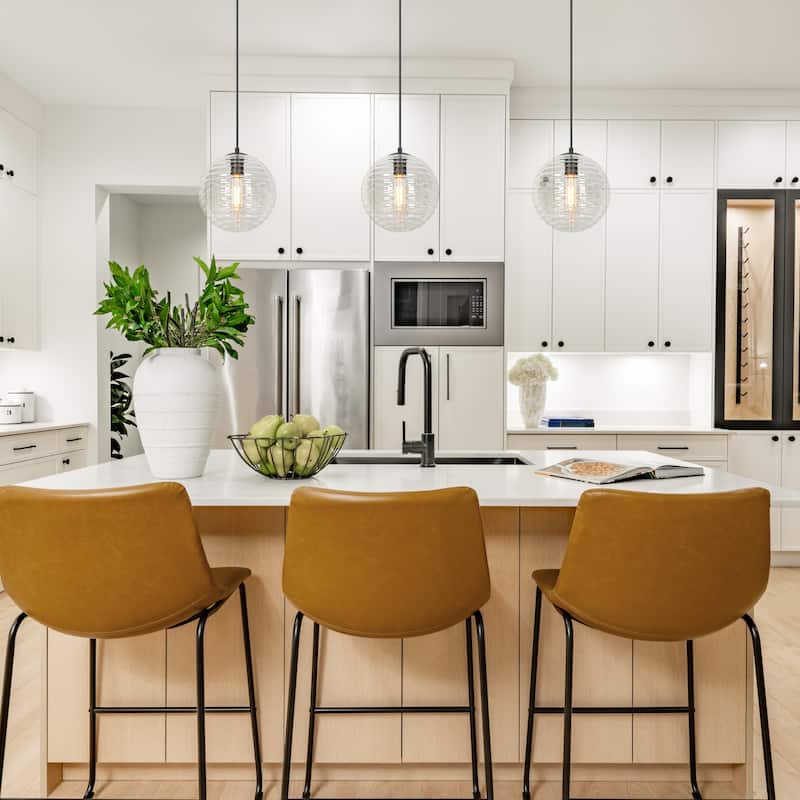 Modern 1-Light Matte Black Seeded Glass Pendant Light Globe Shade Kitchen Island Light for Dining Room - 8.8" L × 9.6" H